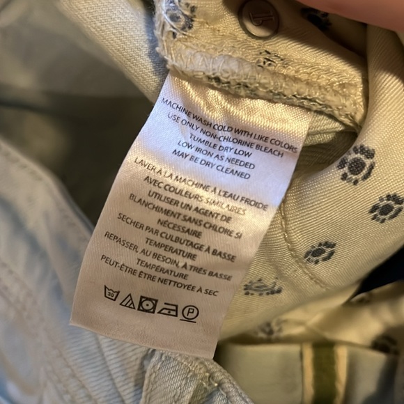 Pilcro Anthropologie Mid-Rise Slim Boyfriend Jeans Ocean Studio Light Wash NEW - Picture 12 of 16